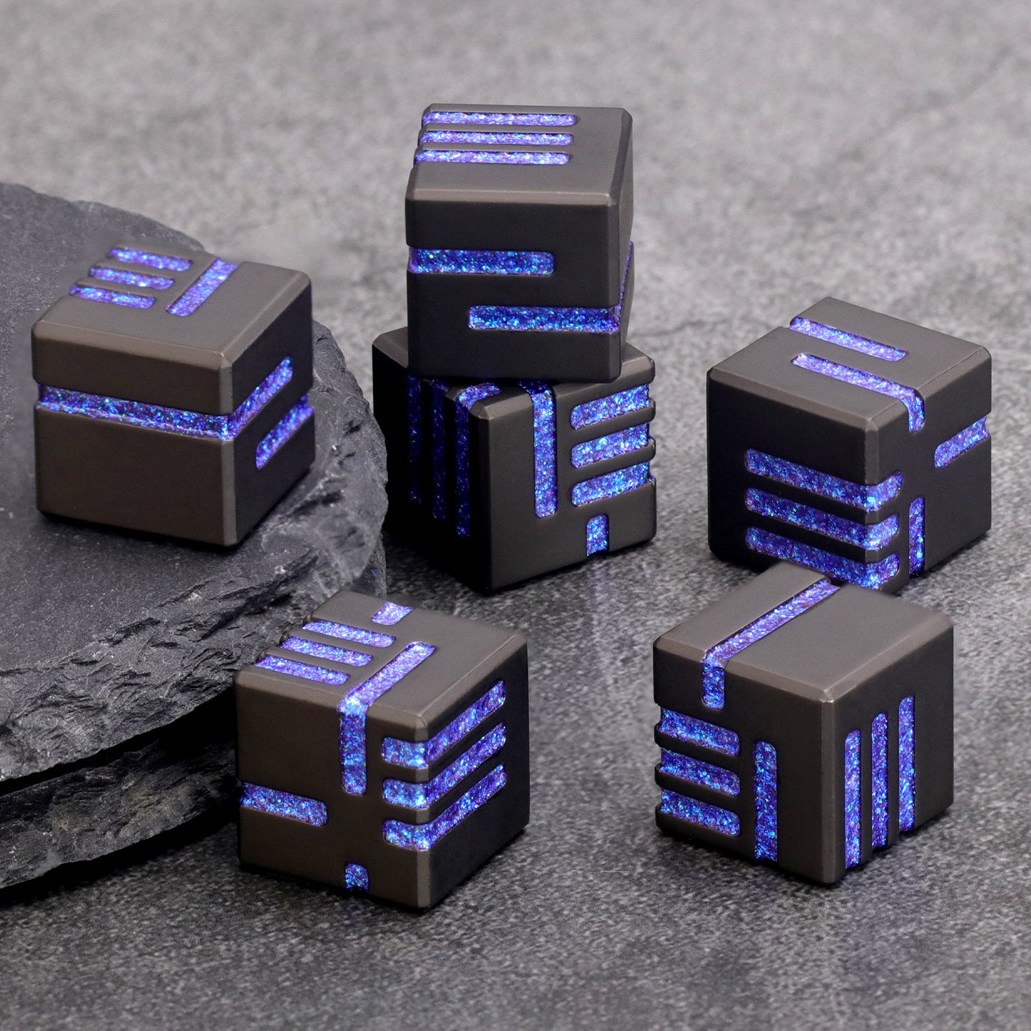 D6 DND Dice Set, 6 Sided Dice 6 Pieces Metal Game Dice - Flash Blue