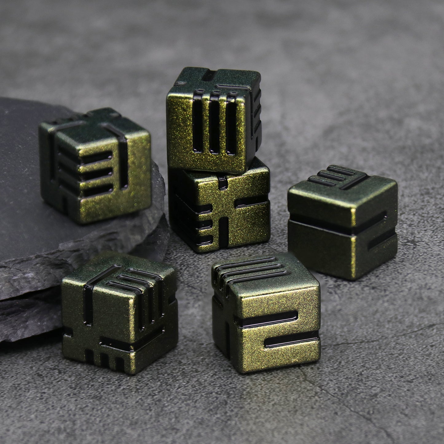 Cubes Metal Dice Set, 6 Sided Dice 6 Pieces Solid Metal Game Dice - Retro Yellow