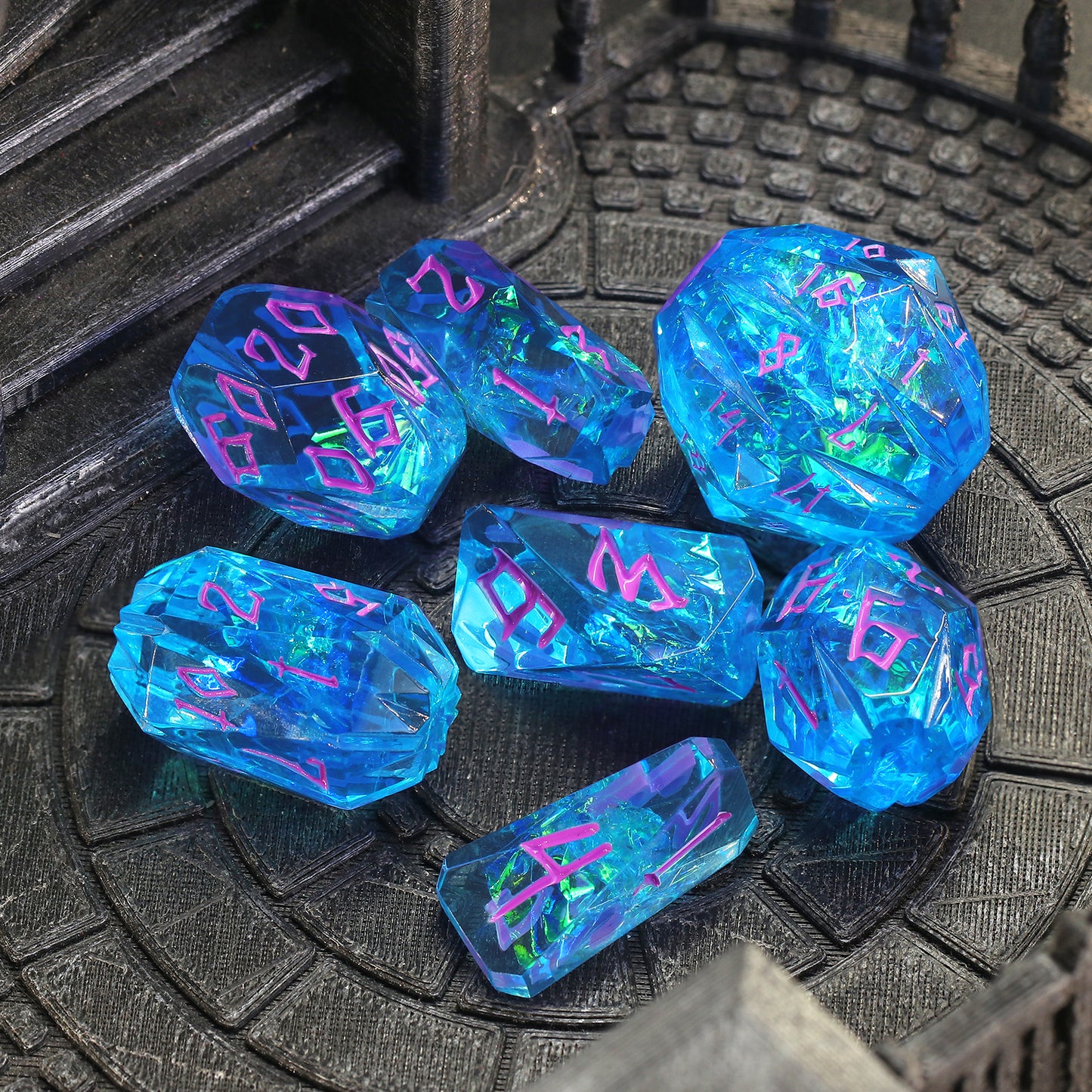 Unique Resin DND Polyhedral Dice Set Stonehenge Theme RPG Dice-Blue and Purple