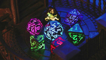 Wireless Light up LED Dice Set D&D Rechargeable for Dungeons and Dragons RGB DND Dice with Charging Box 7-Color Polyhedral Role Playing Dice for DND Gifts RPG Tabletop Games (Rose RGB)